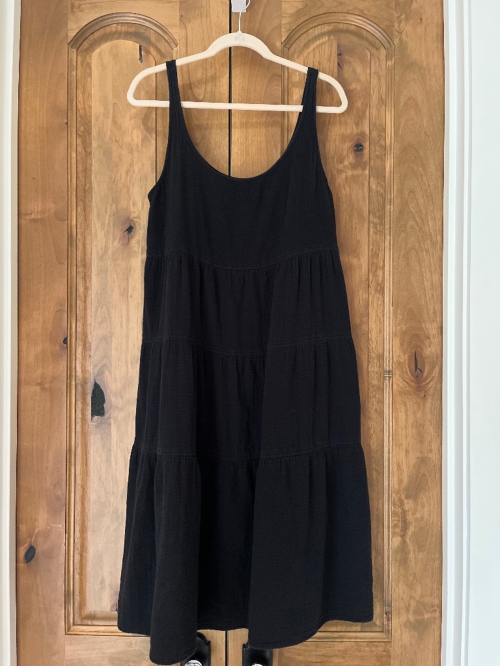 Aritzia Little Moon Firefly tiered dress — black medium